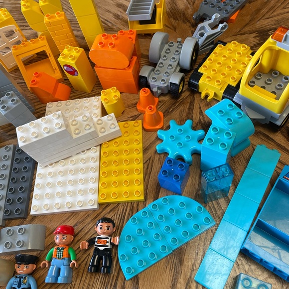 Lego Duplo Lot - Picture 3 of 8